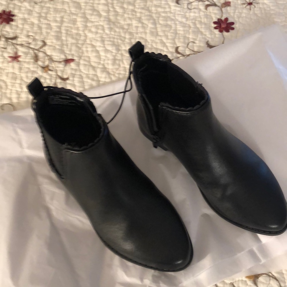 Arizona Kids (Girls) Black Booties (Boots) Size 13